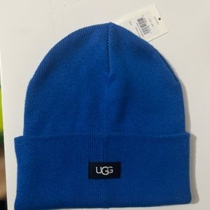 UGG KNIT CUFF HAT IN TRUE BLUE NWT